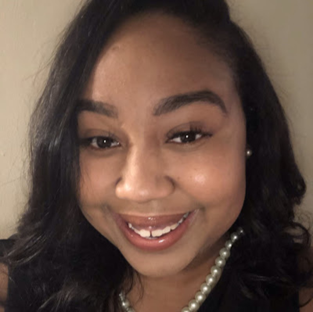 Meet your Posher, Kelli